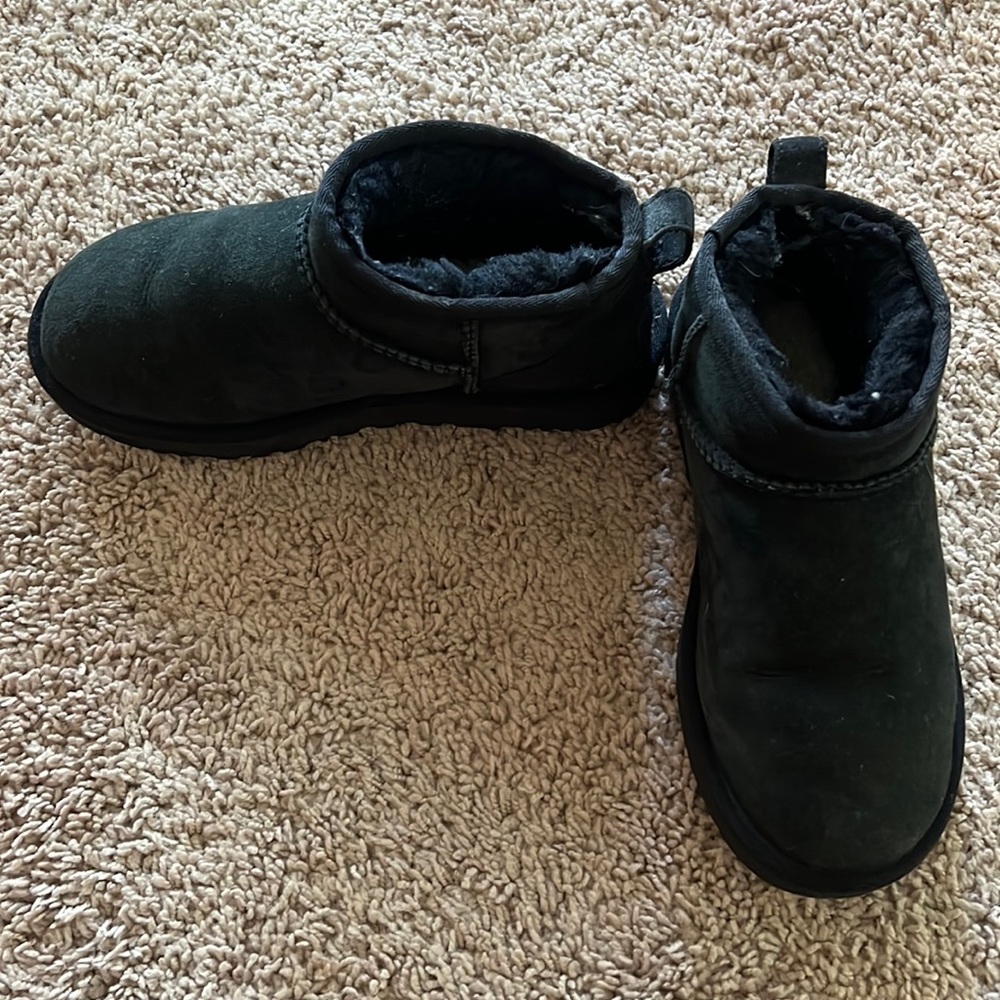 Ugg classic ultra mini boot